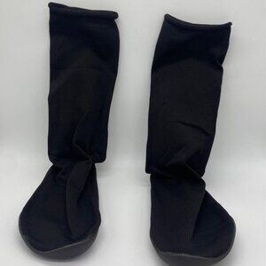 BRAND NEW Yeezy YZY PODS ‘Black’ YZYPODS-BLK US Men’s Size 6-8.5 (1) NEW IN BOX